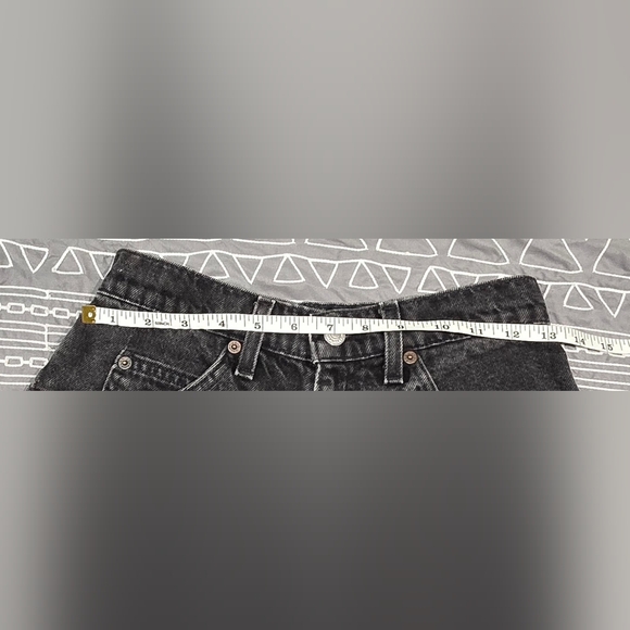 Levis Vintage Orange Tag High Waisted Cuffed Black Denim Shorts Size 7 - Picture 4 of 6